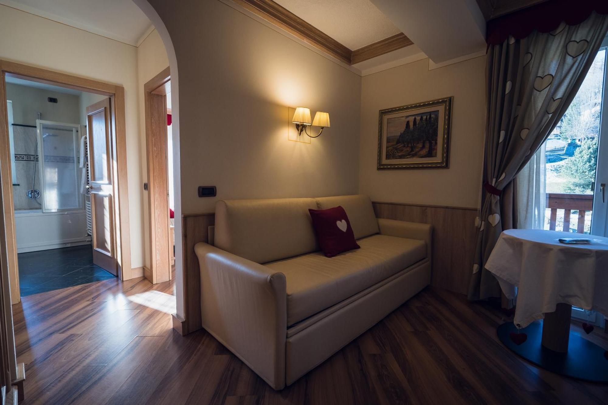 Hotel Alle Alpi Moena Bagian luar foto