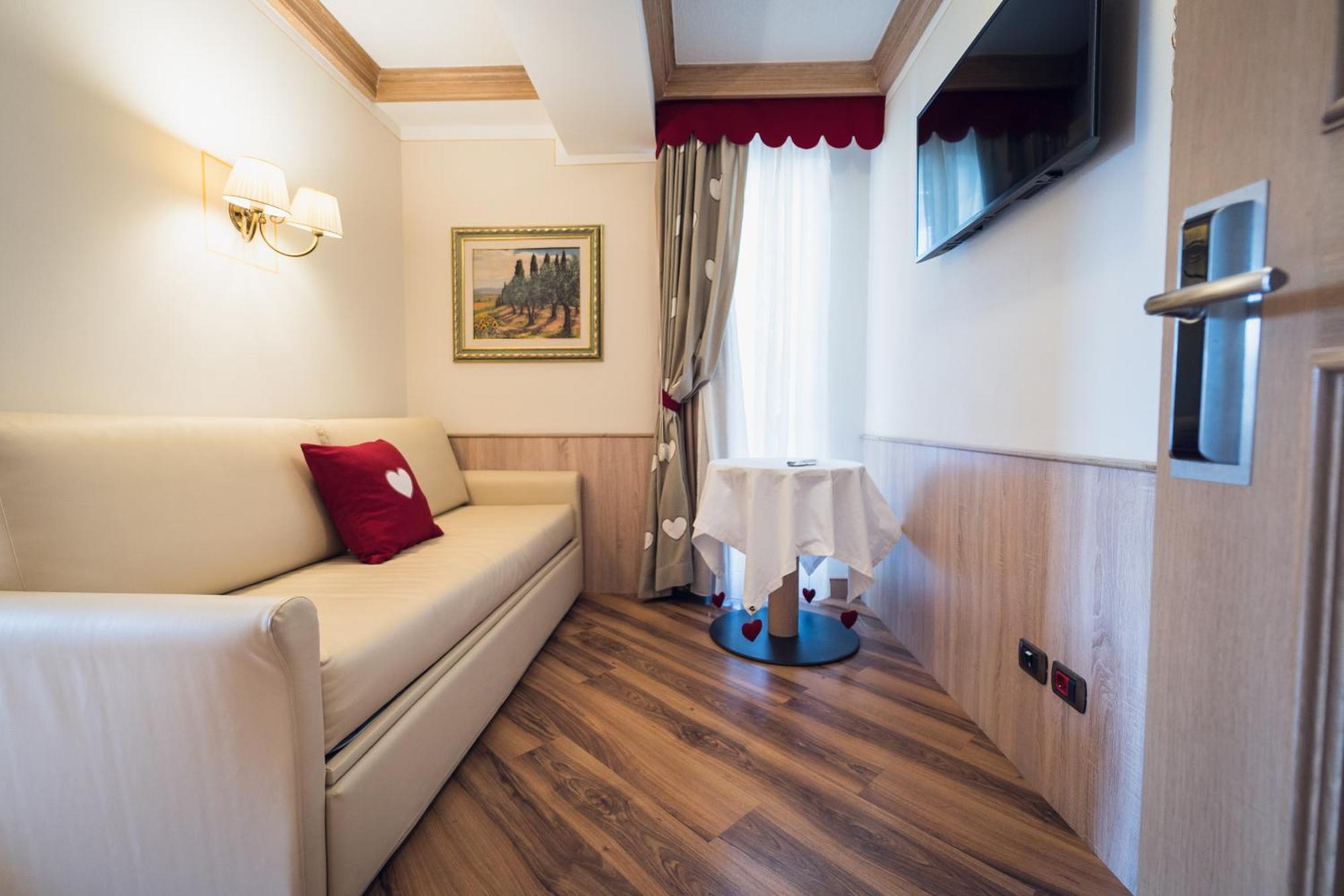 Hotel Alle Alpi Moena Bagian luar foto